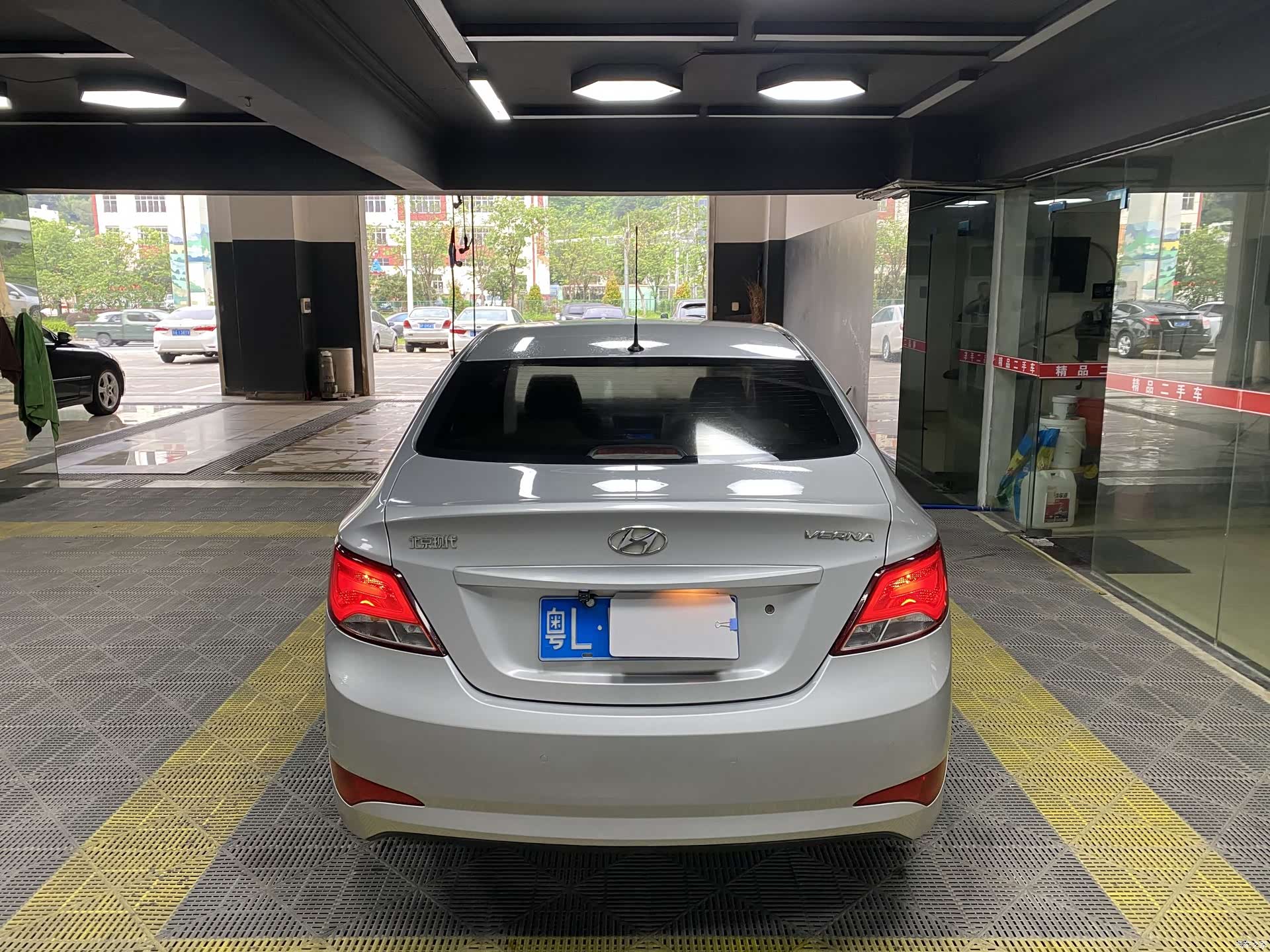 Hyundai GLS, 2015 3