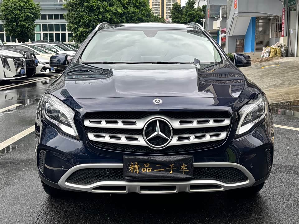 Mercedes-Benz GLA