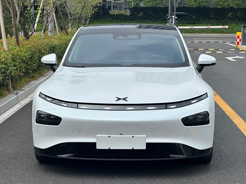 XPENG P7