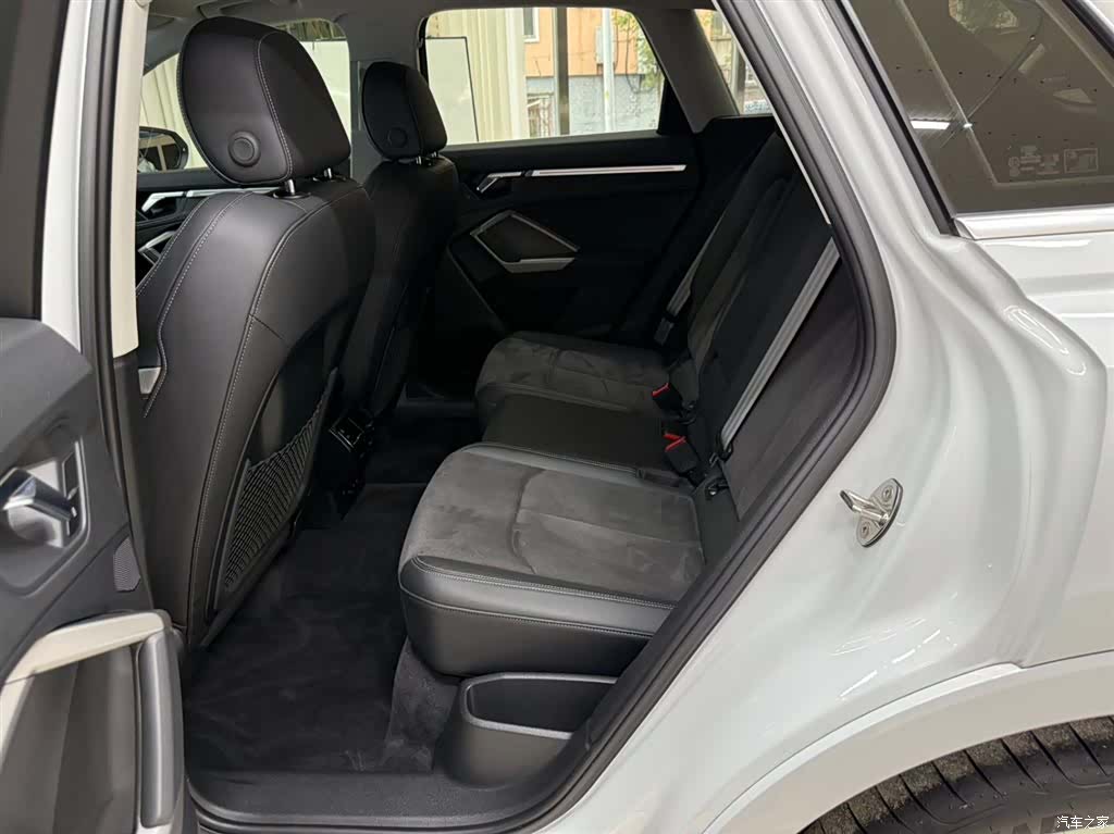 Audi Q3, 2023 18