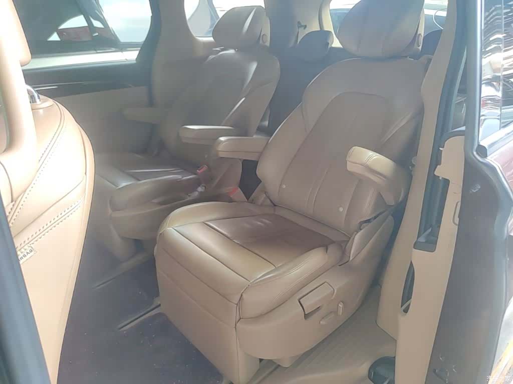 Buick GL8, 2018 17