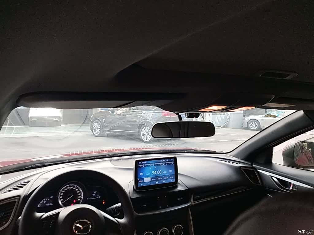 Mazda CX-4, 2017 18