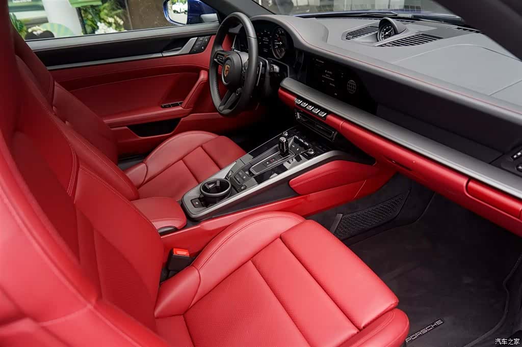 Porsche 911, 2025 19
