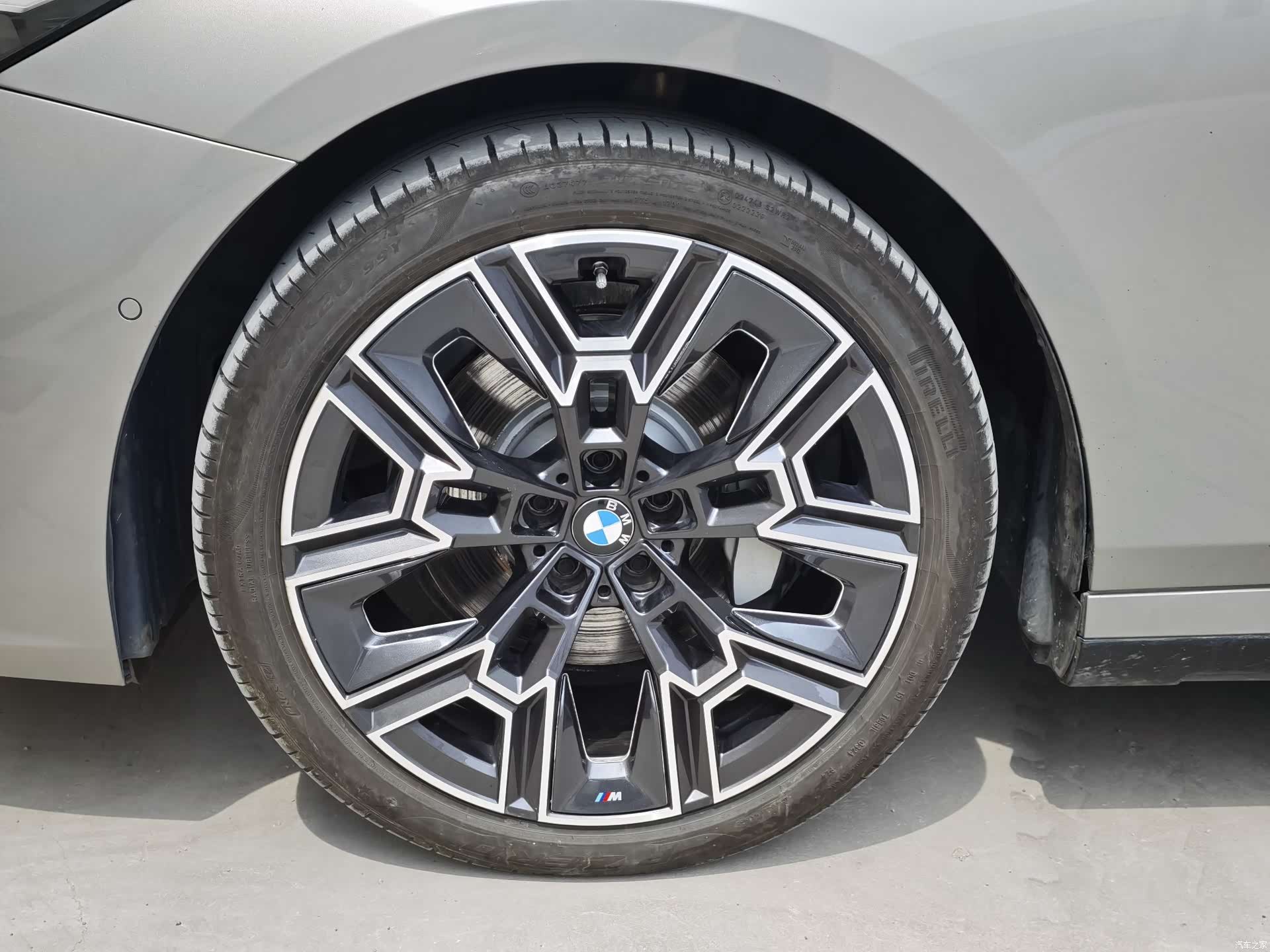 BMW 5 Series, 2024 19
