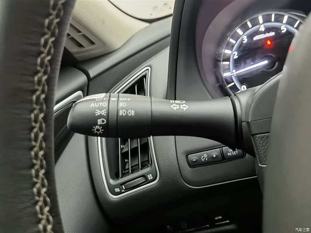 Infiniti Q50L, 2019 21