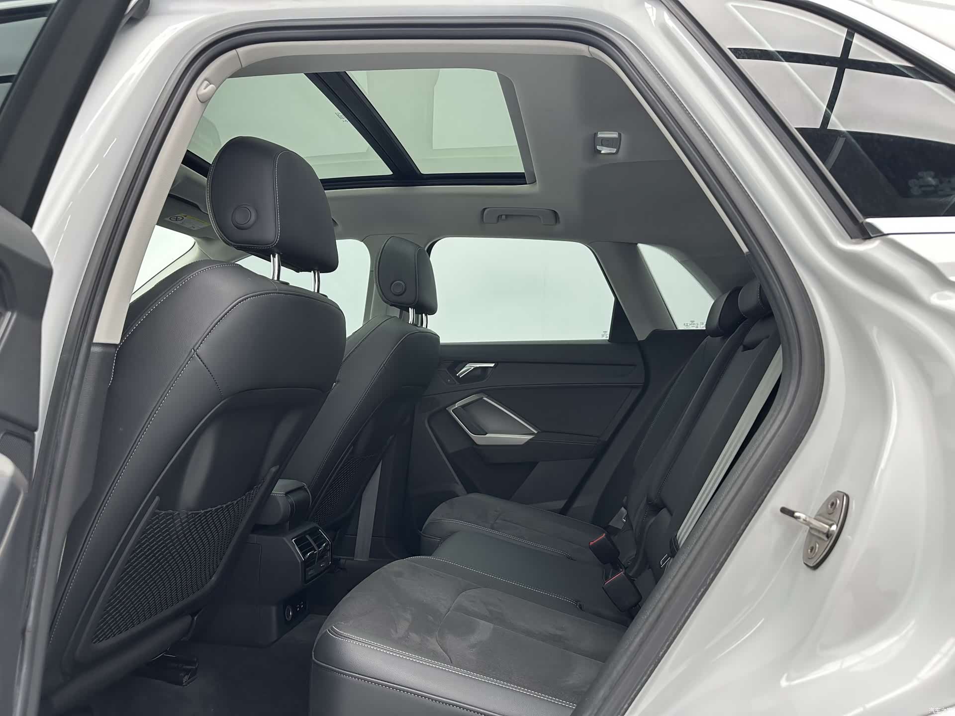 Audi Q3, 2022 6