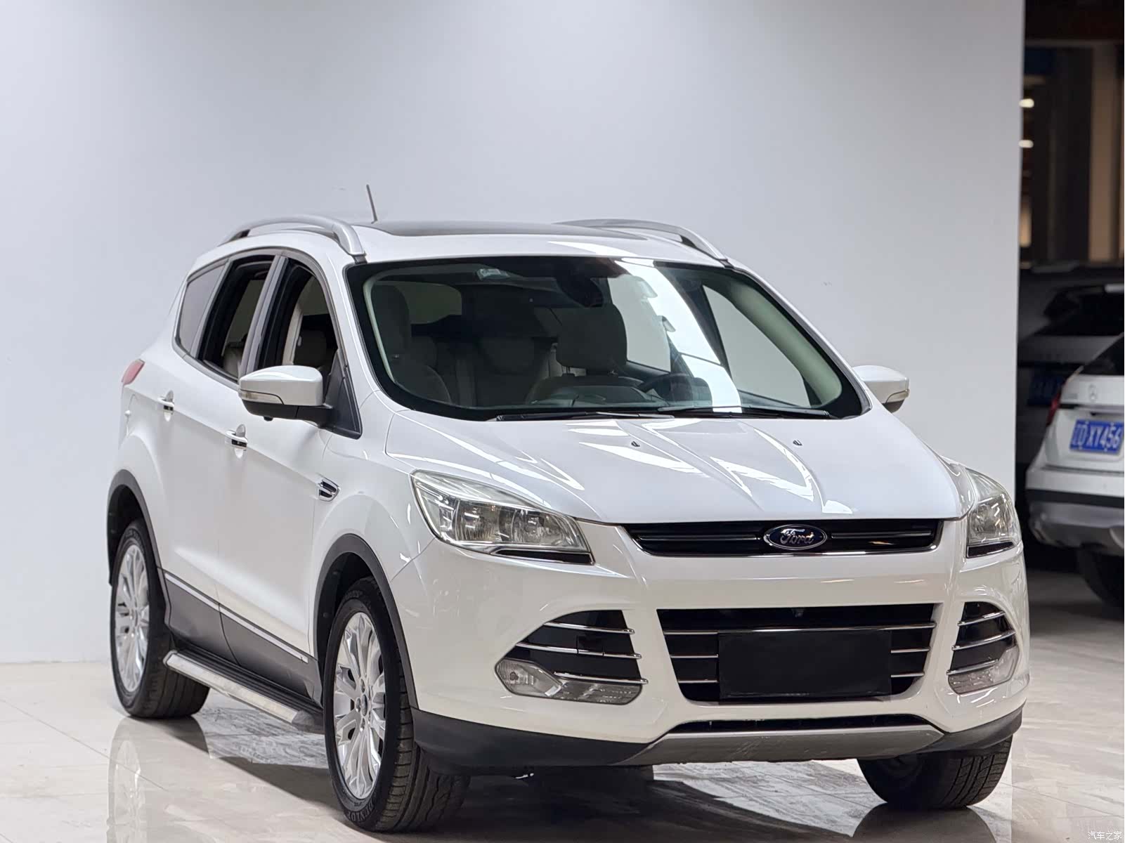 Ford Kuga, 2013 3