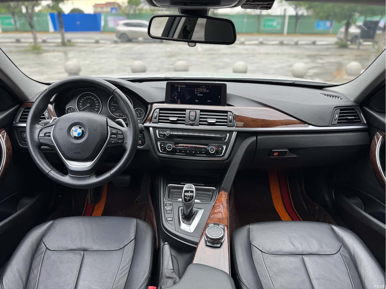 BMW 3 Series, 2015 12