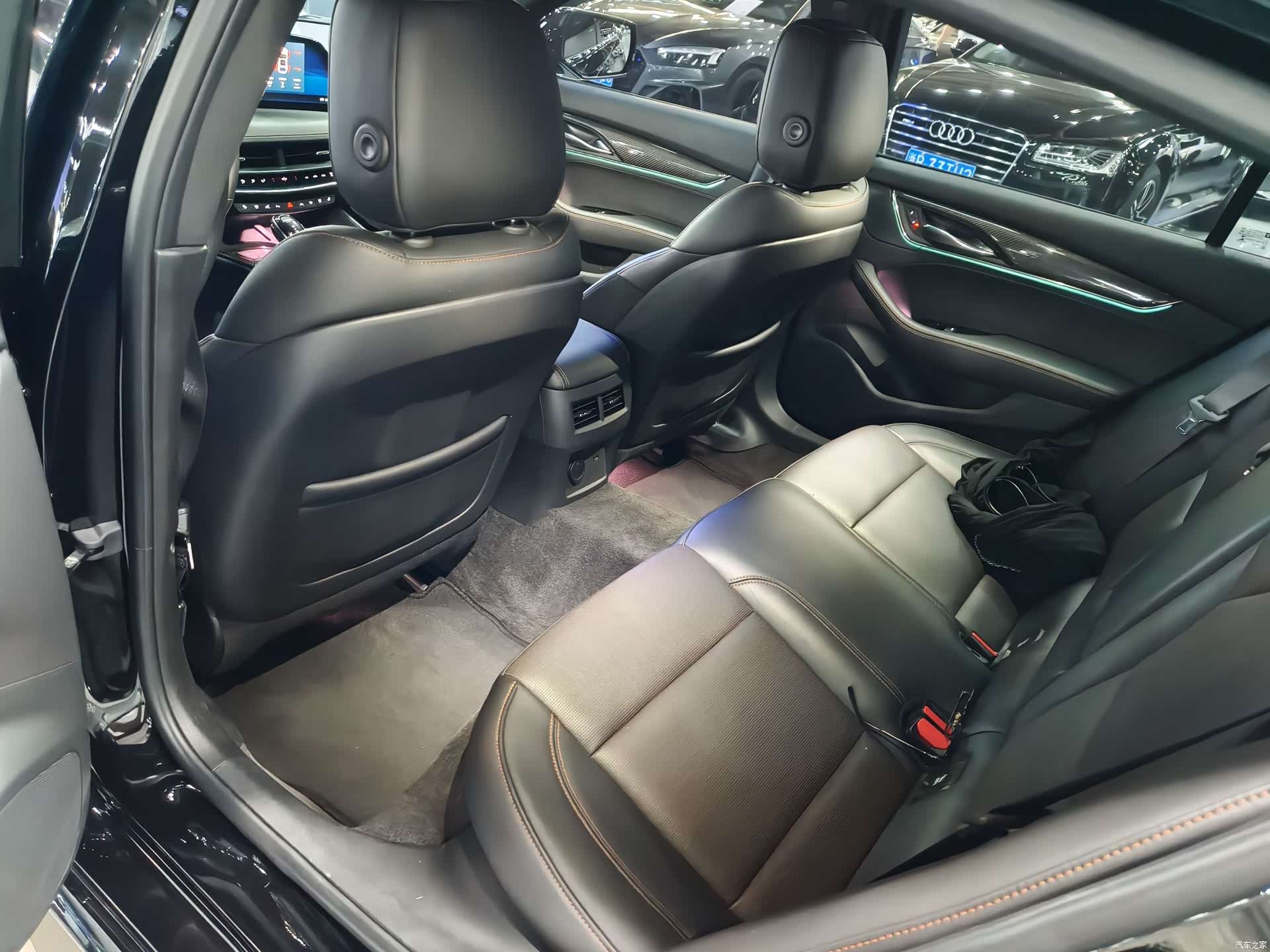 Cadillac CT5, 2023 11