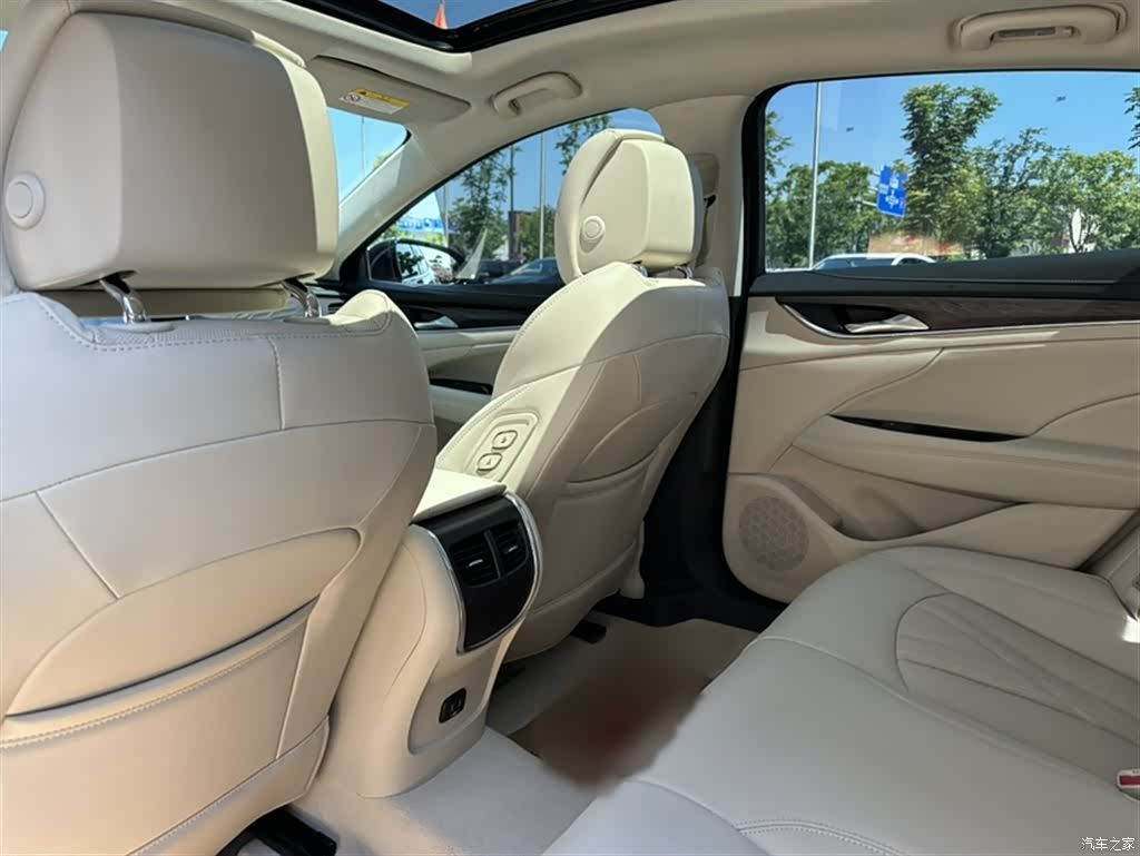 Buick LaCrosse, 2022 17