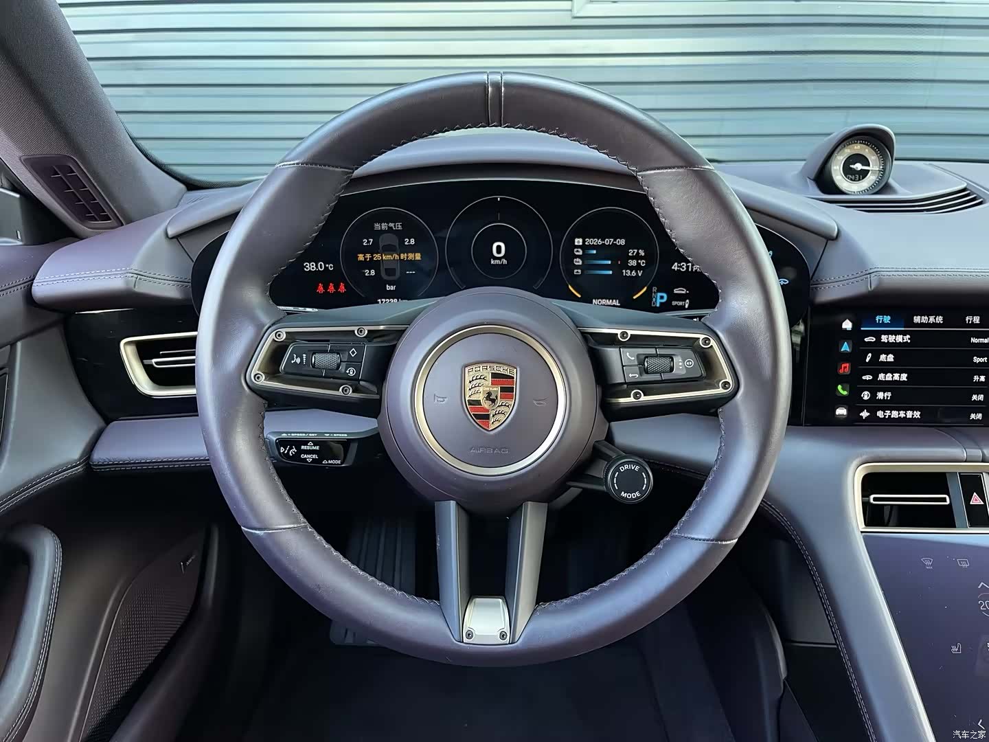 Porsche Taycan, 2023 16