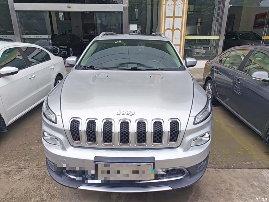 Jeep Cherokee, 2016 3