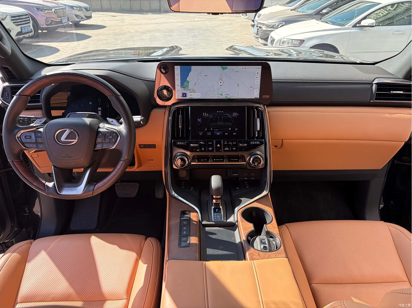 Lexus LX, 2025 9
