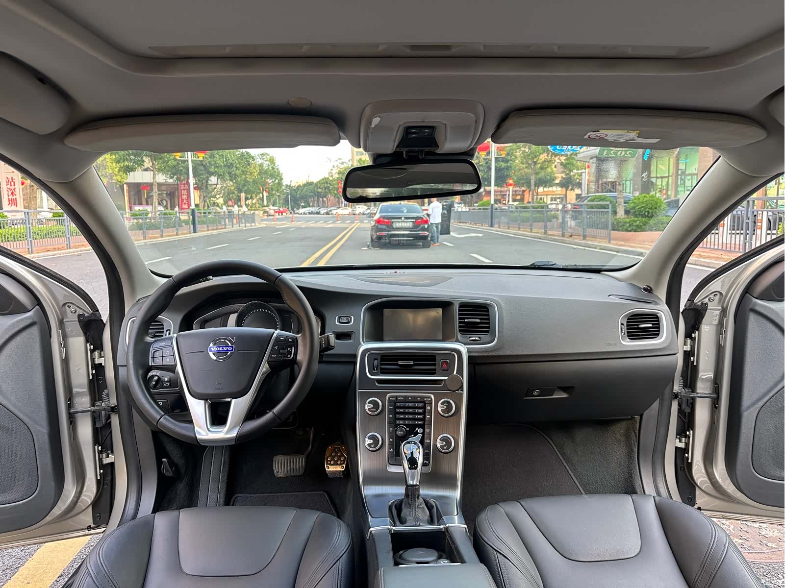 Volvo S60, 2015 все фото