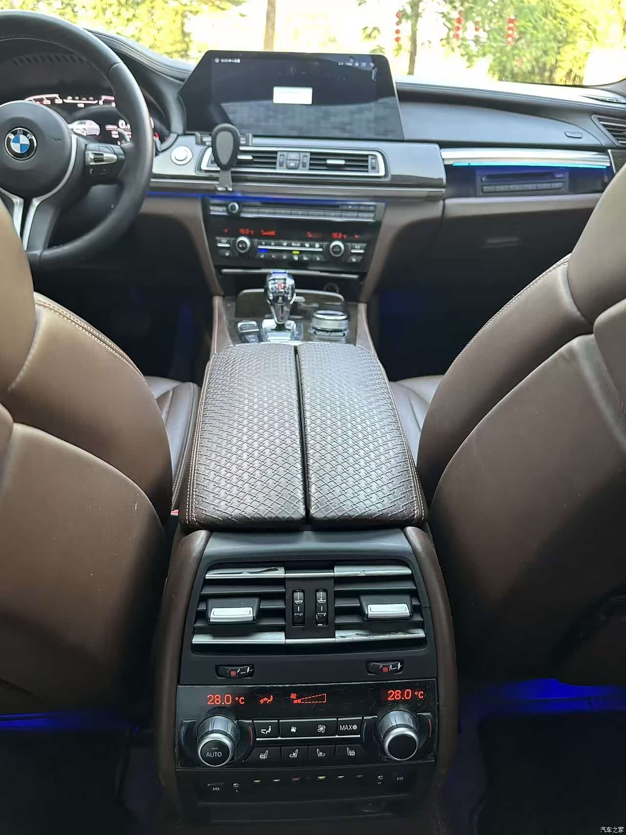 BMW 7 Series, 2011 17