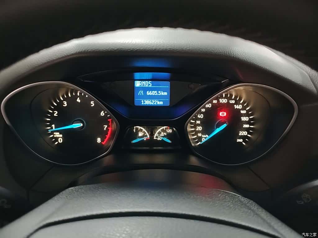 Ford Focus, 2016 12