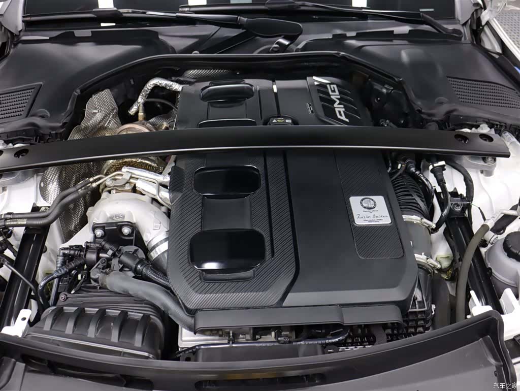 Mercedes-Benz C-Class, 2024 27