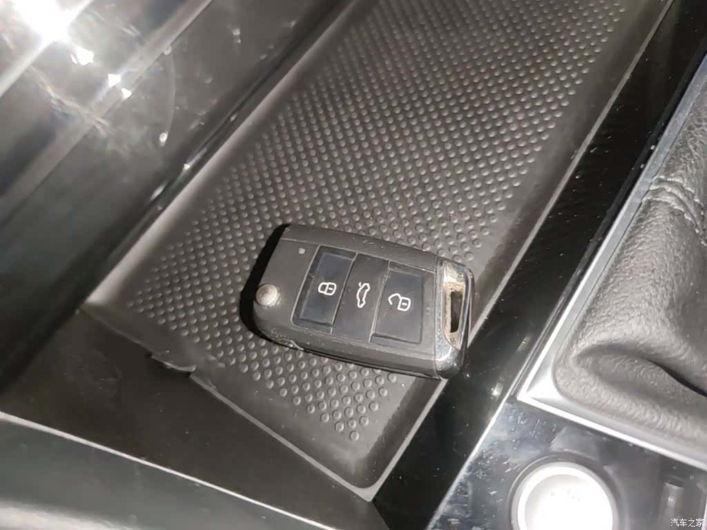 Volkswagen Sagitar, 2021 9