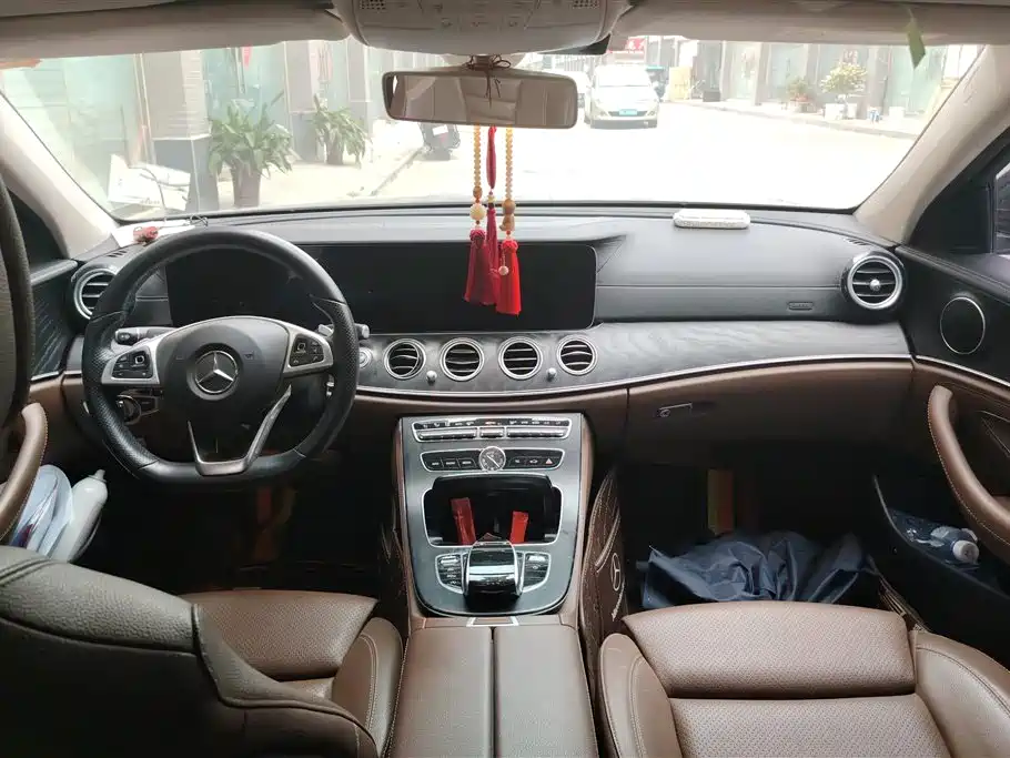Mercedes-Benz E-class Mercedes-Benz E-class