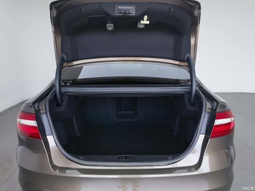 Ford Taurus, 2015 16