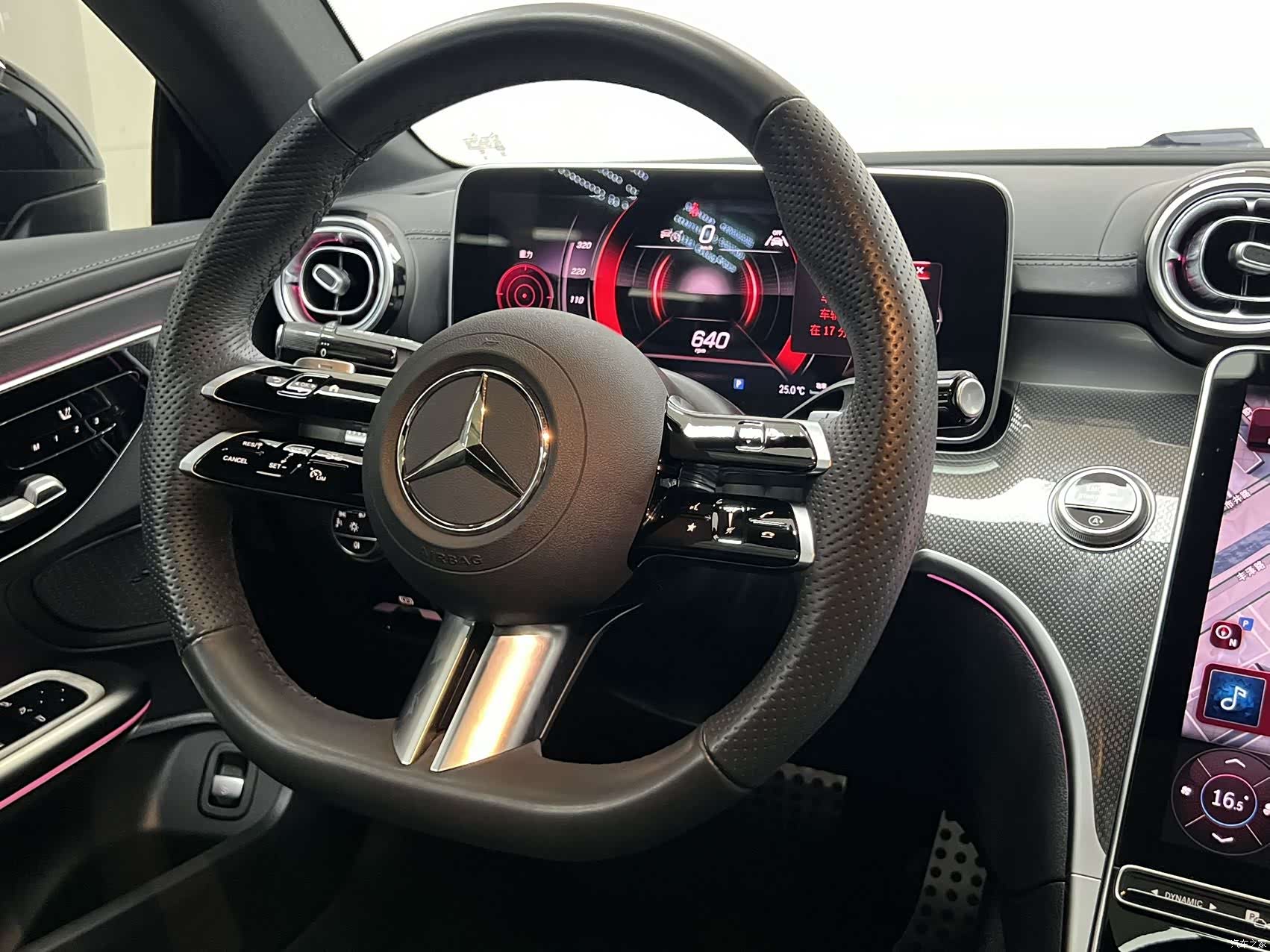 Mercedes-Benz CLE, 2025 14