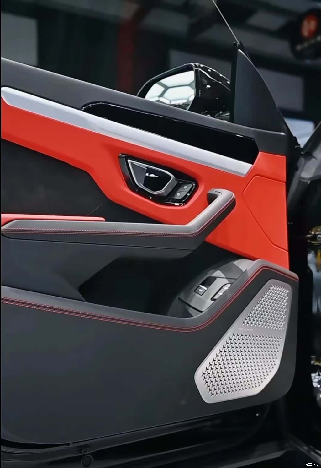 Lamborghini Urus, 2020 3