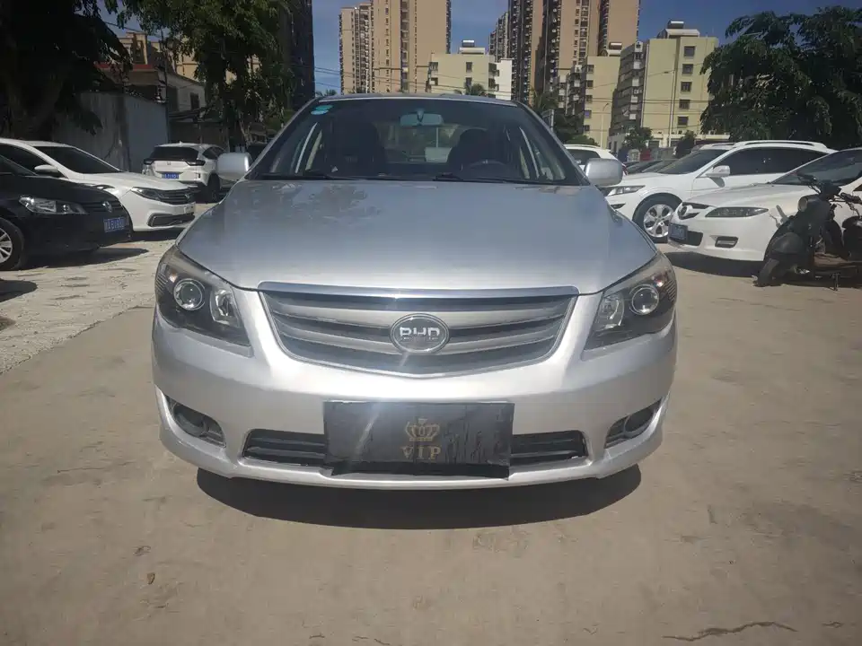 BYD L3