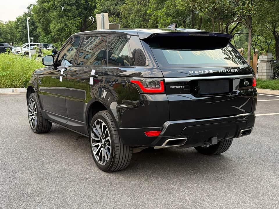 Land Rover Range Rover Sport Land Rover Range Rover Sport