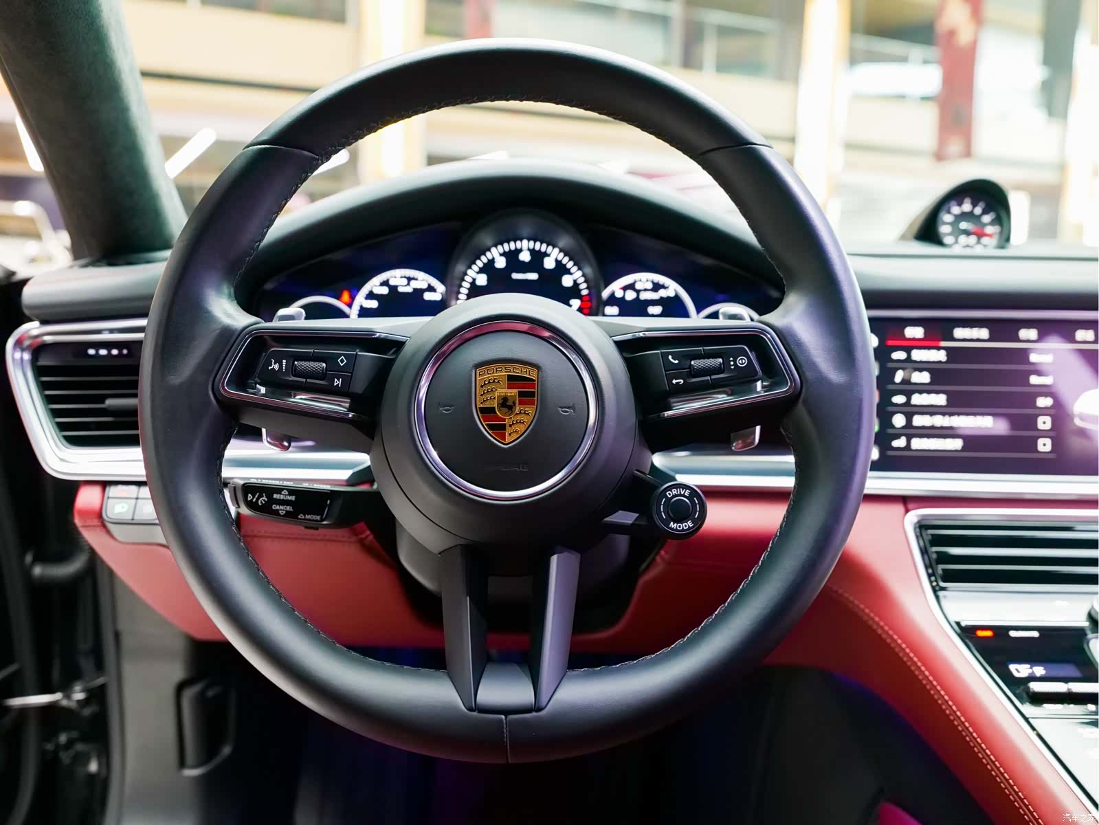 Porsche Panamera, 2023 12