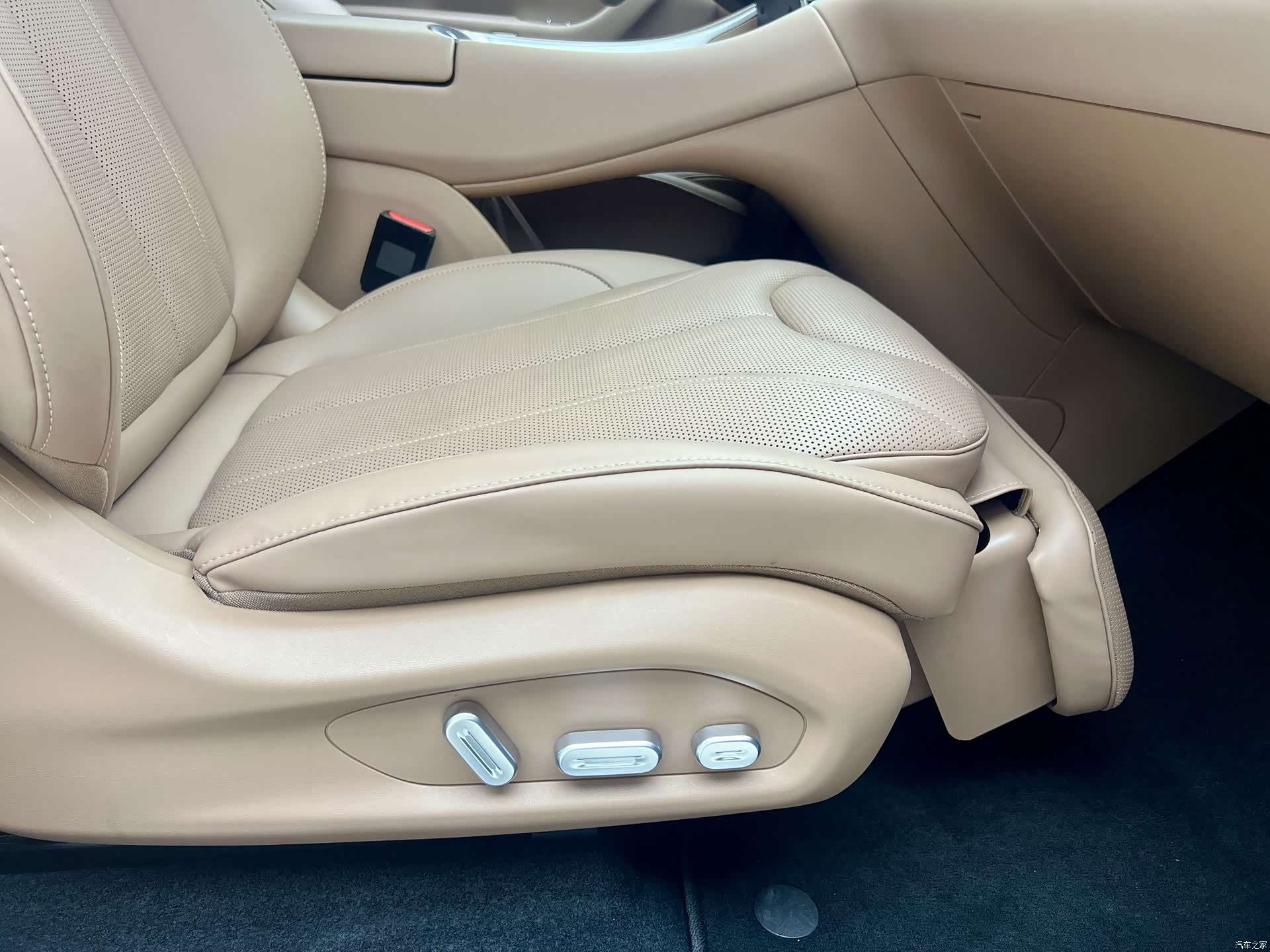 Leapmotor C11, 2025 14