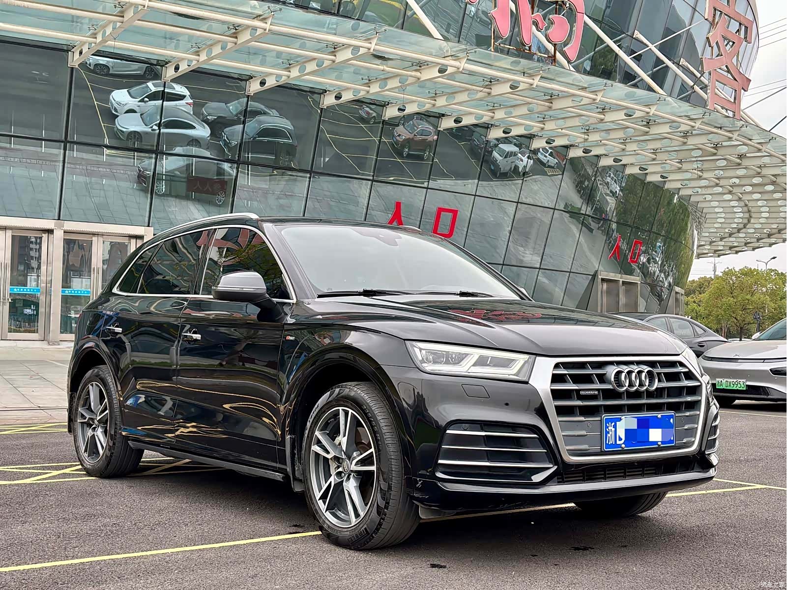 Audi Q5L, 2019 3