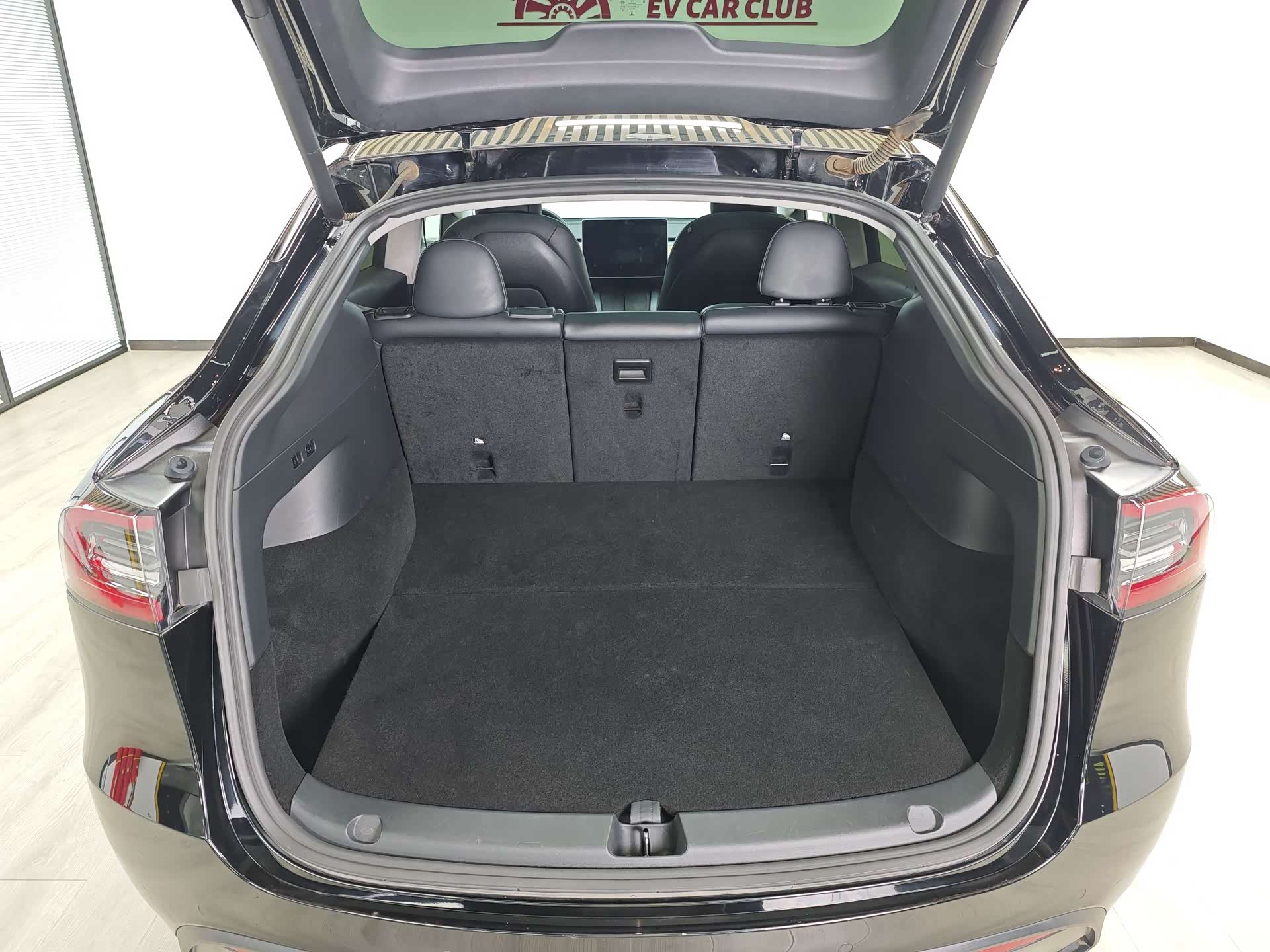 Tesla Model Y, 2022 9