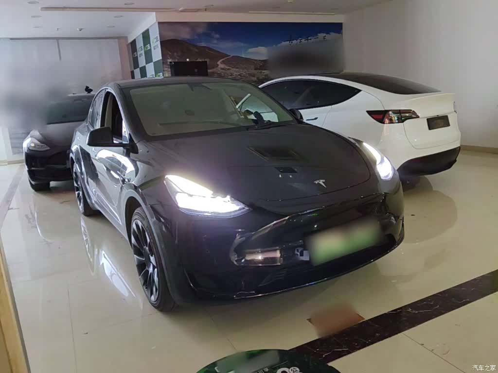Tesla Model Y, 2023 4