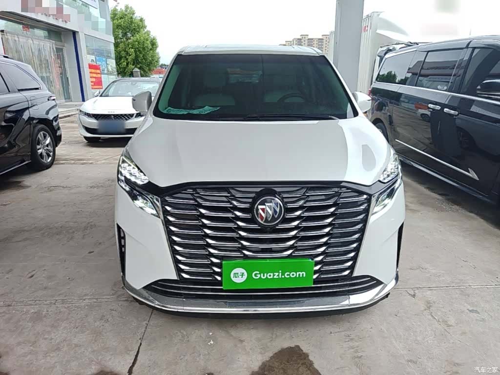 Buick GL8, 2022 3