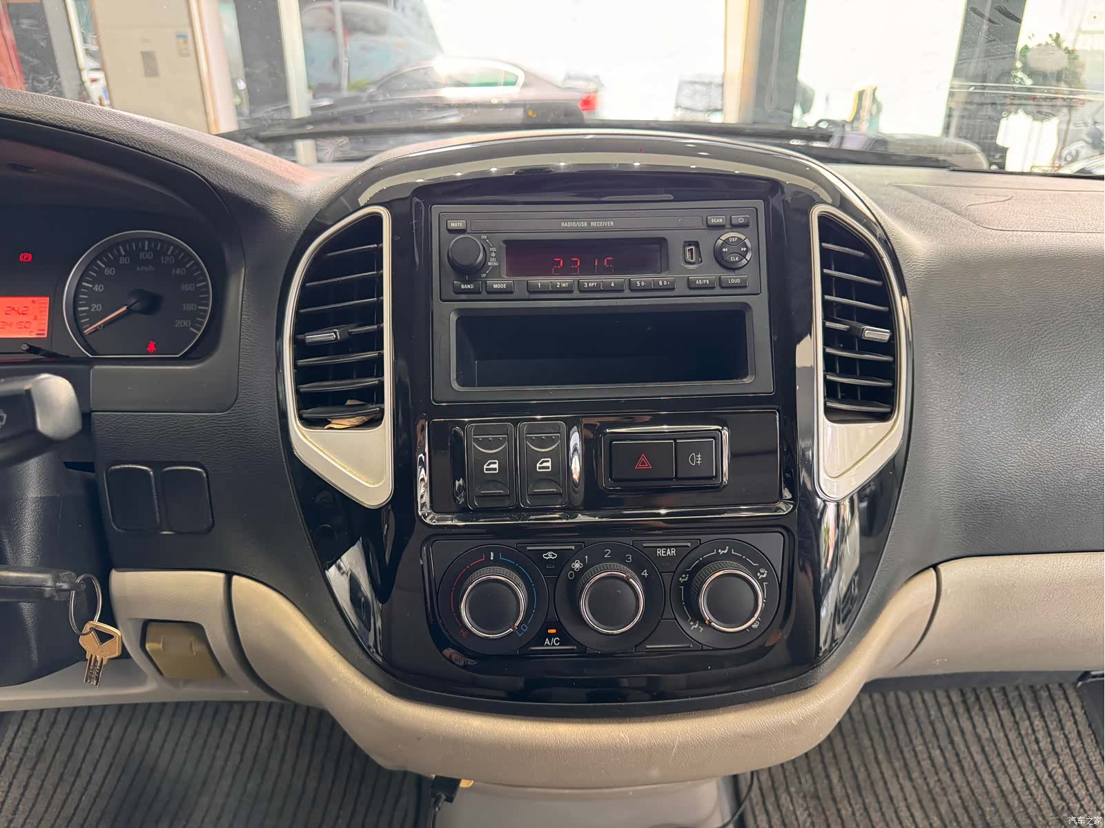 DongFeng M3L, 2016 16