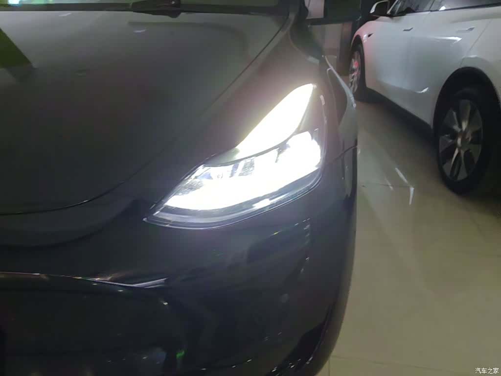 Tesla Model Y, 2023 24