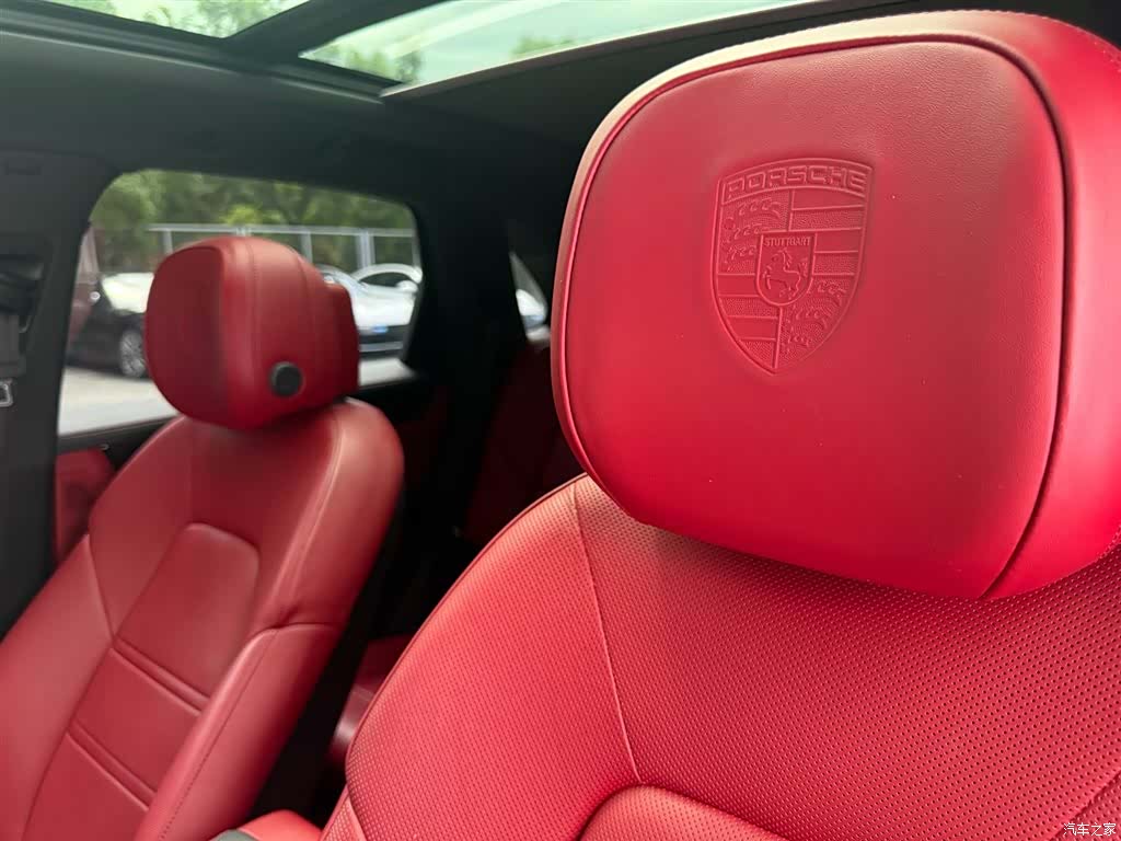 Porsche Cayenne, 2021 10