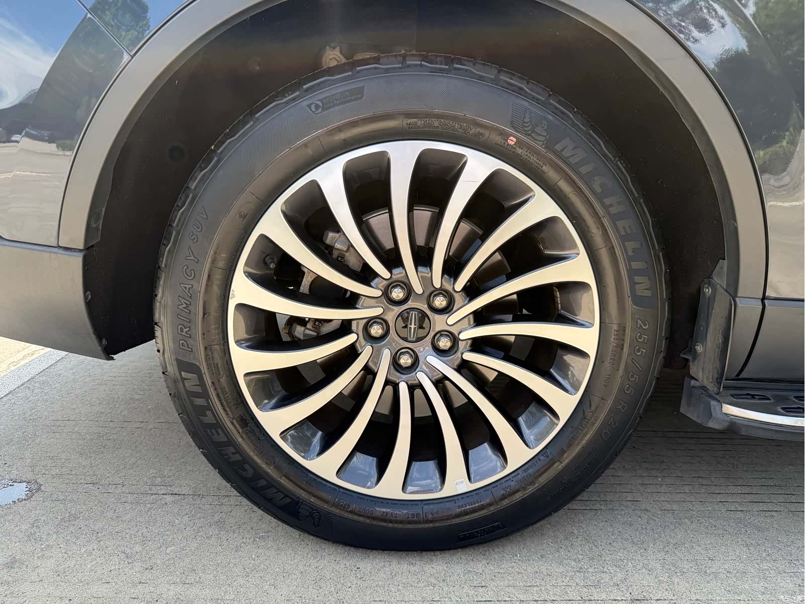 Lincoln Aviator, 2021 12