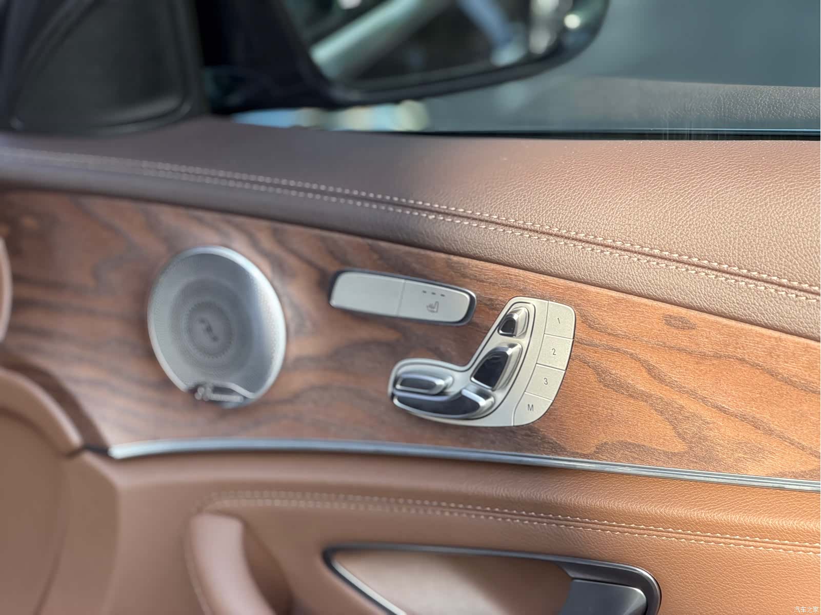 Mercedes-Benz E-Class, 2019 15
