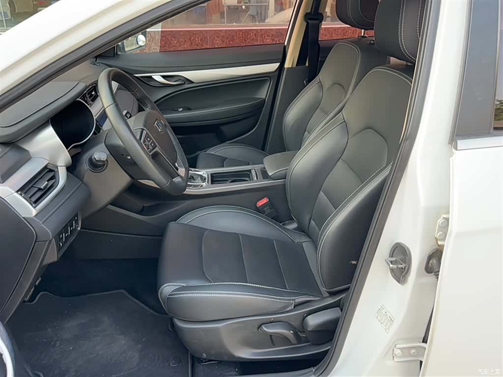 Geely Emgrand, 2018 11
