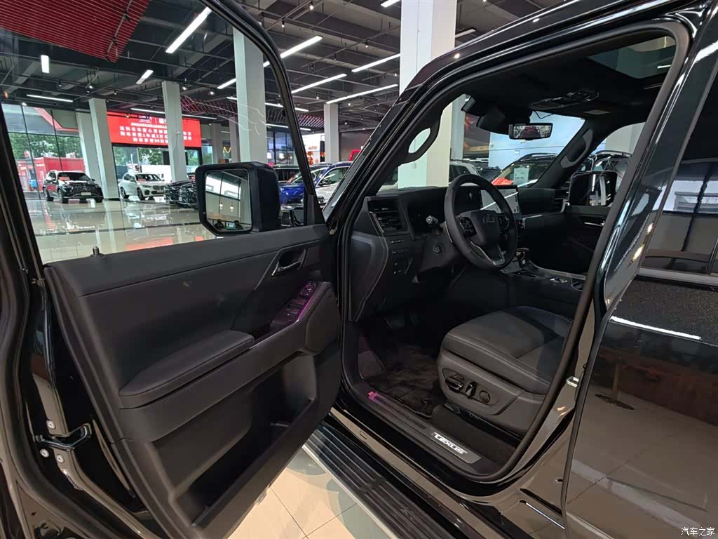 Lexus GX, 2026 12