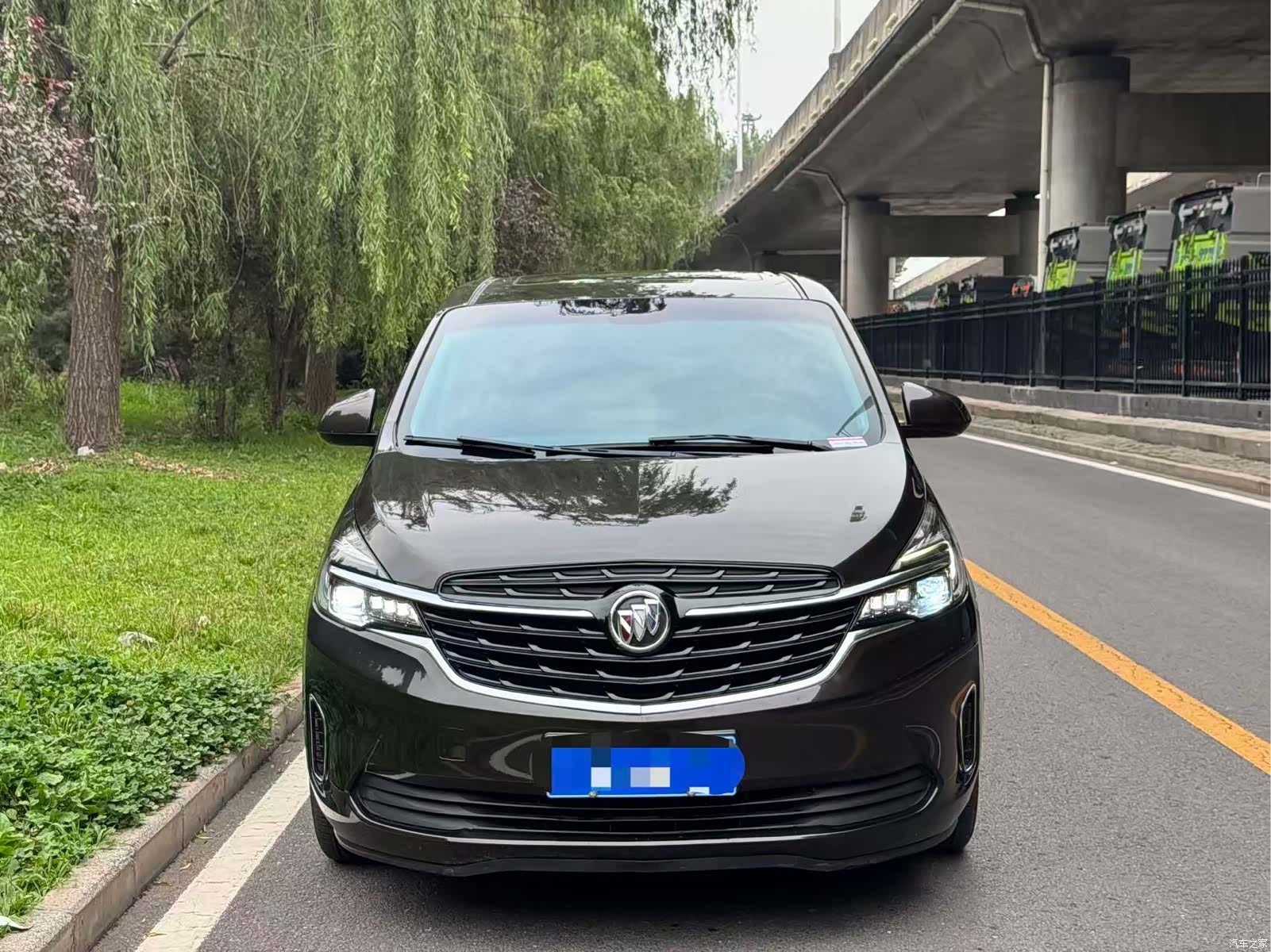 Buick GL8, 2021 2
