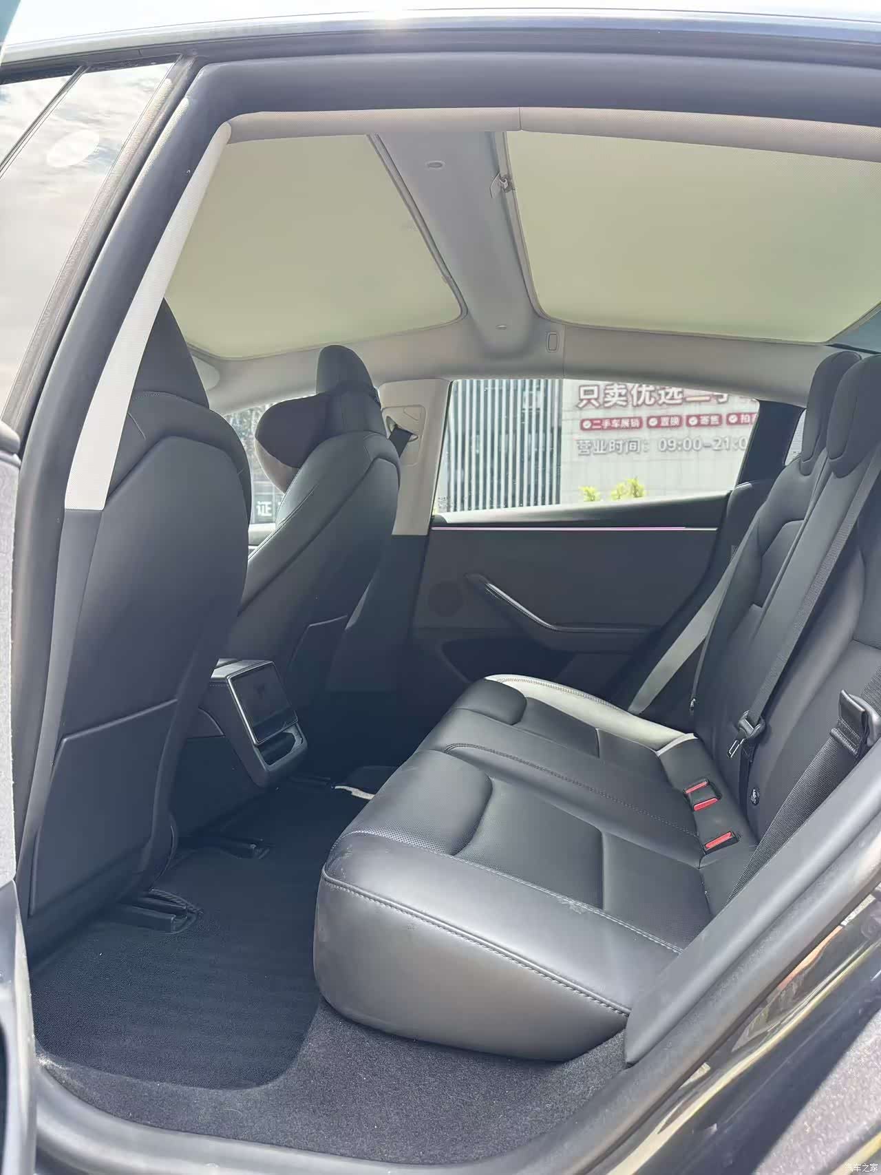 Tesla Model 3, 2024 9