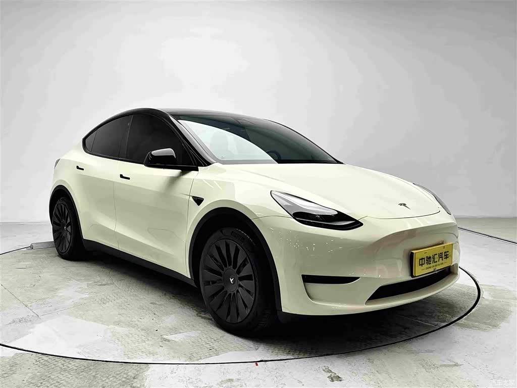 Tesla Model Y, 2023 3