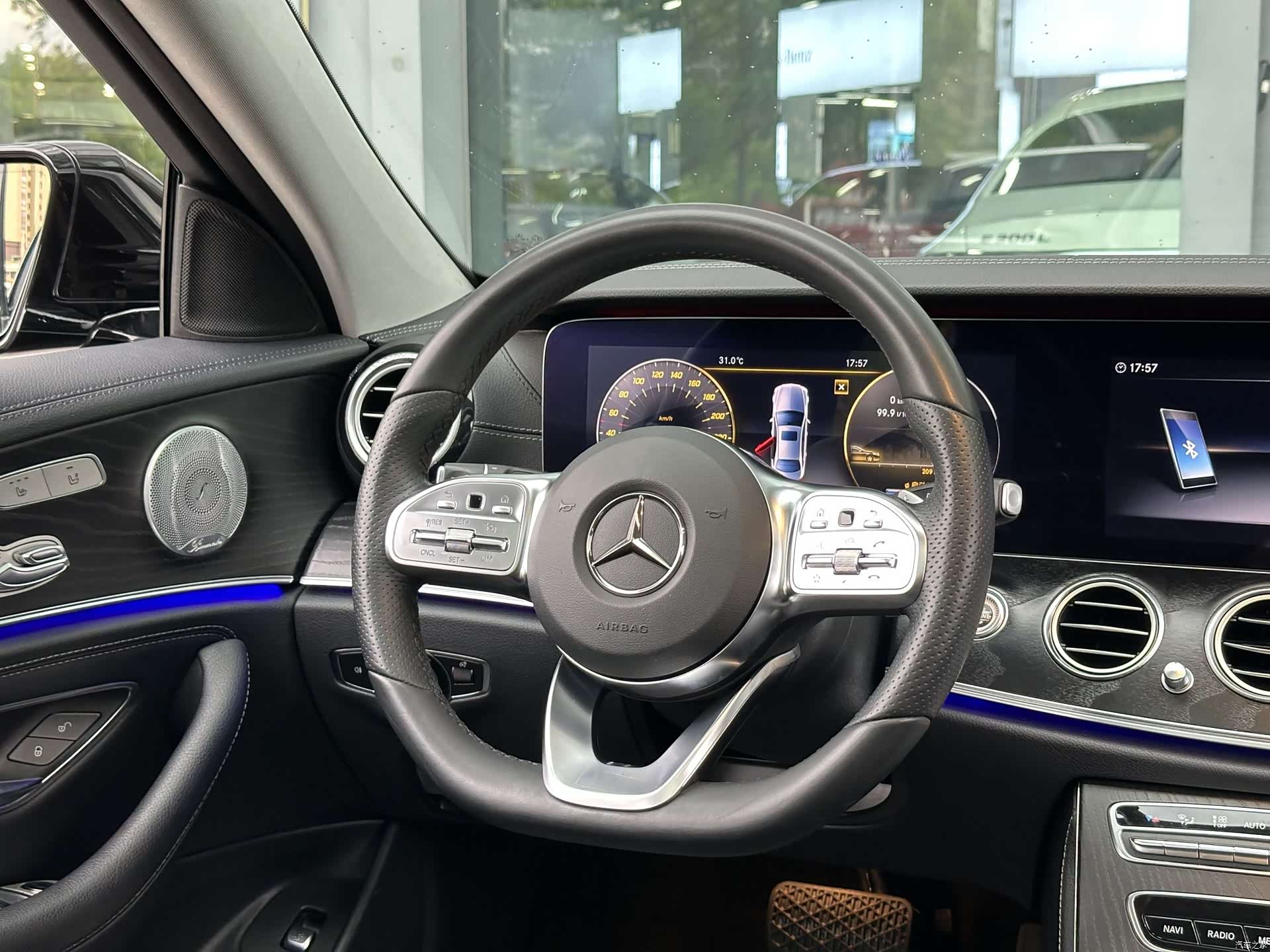 Mercedes-Benz E-Class, 2019 14