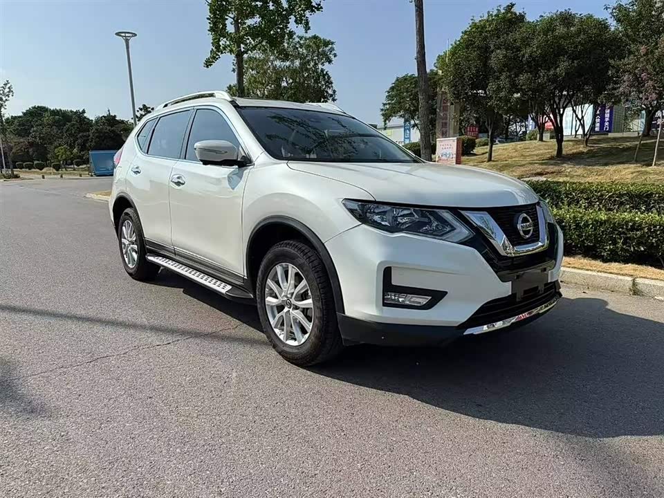Nissan Qijun