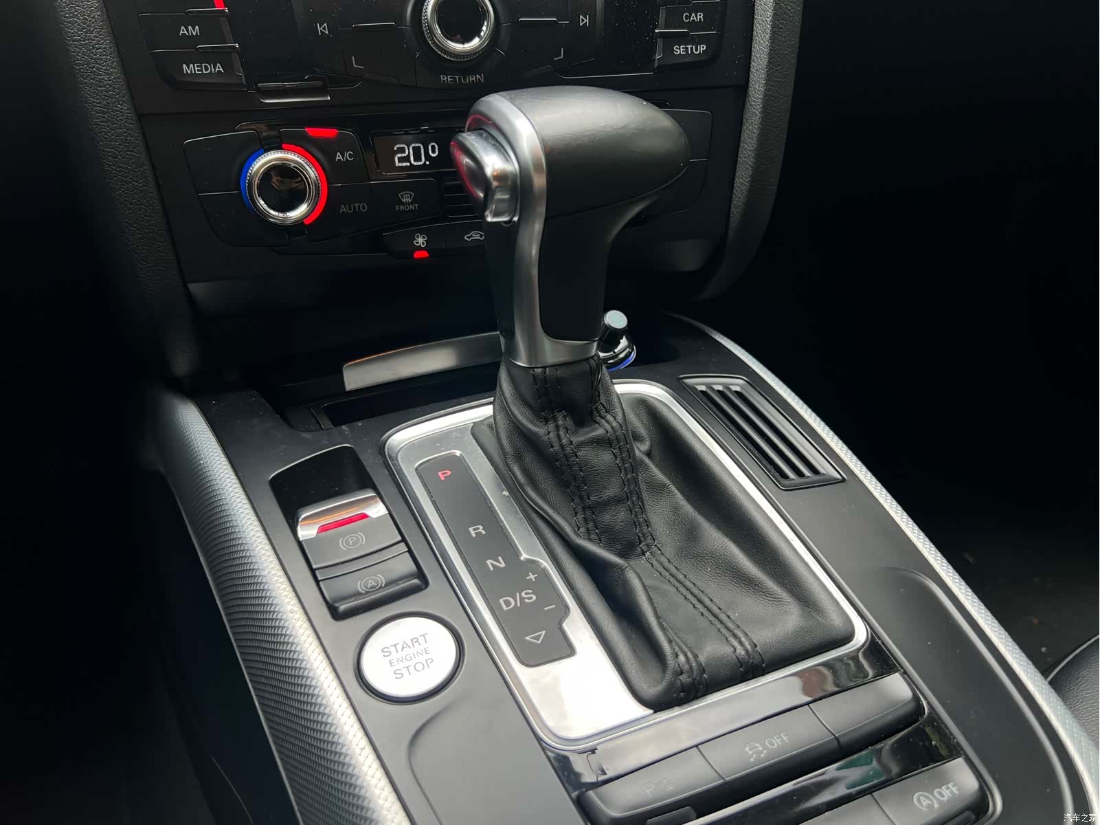 Audi A4L, 2015 8