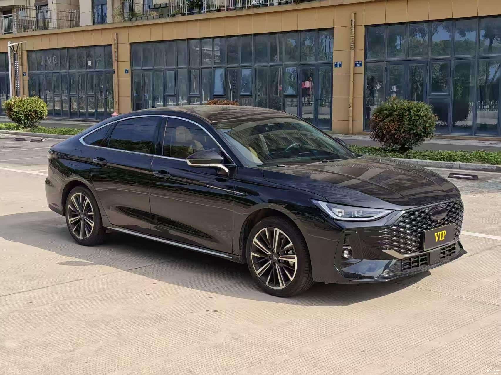 Chery Arrizo 8, 2025 3
