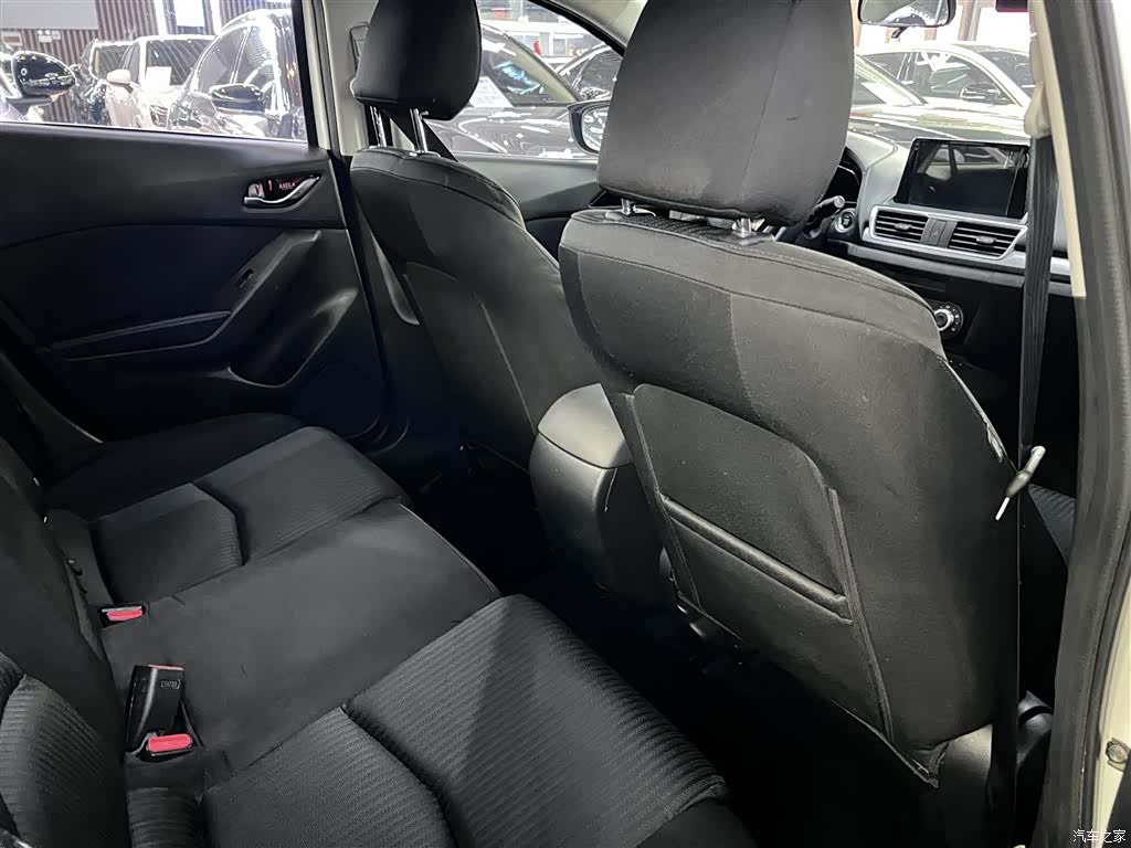 Mazda Mazda3, 2016 4