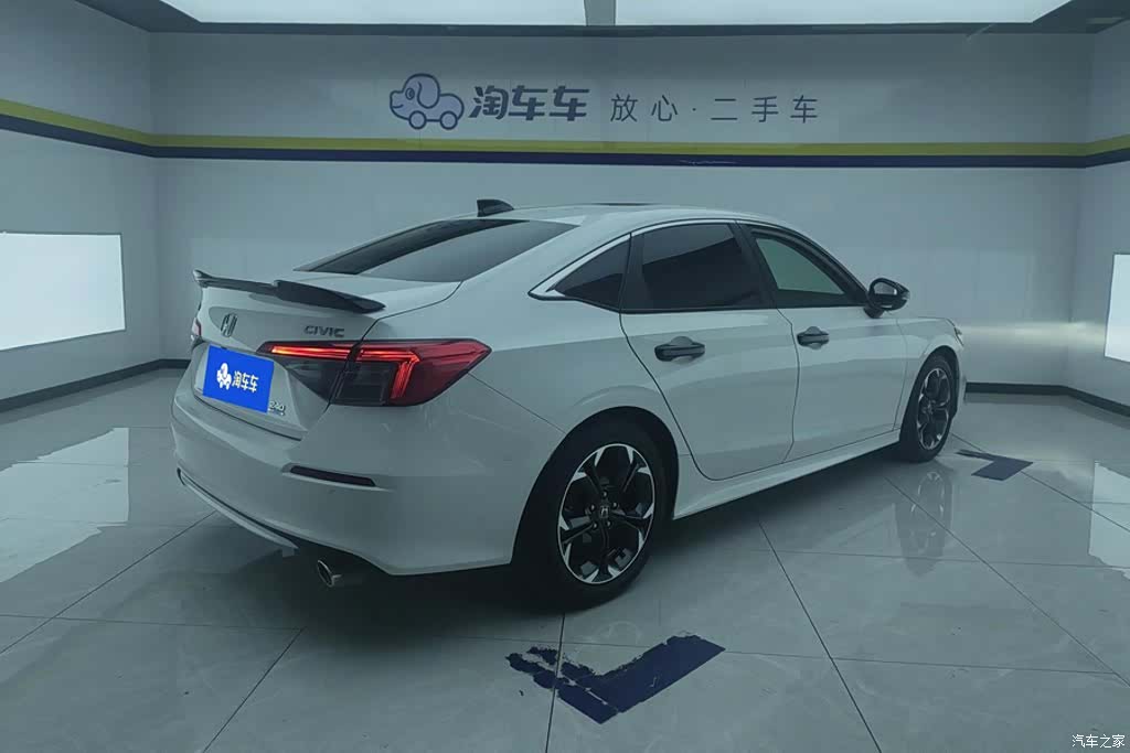 Honda Civic, 2024 3